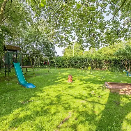 Pigeon Cote - Uk49958 Pickering